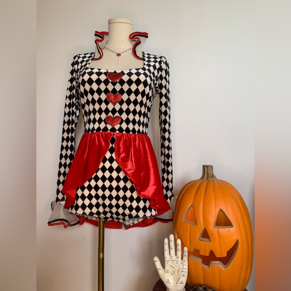H&M Queen of Hearts Costume, size US S